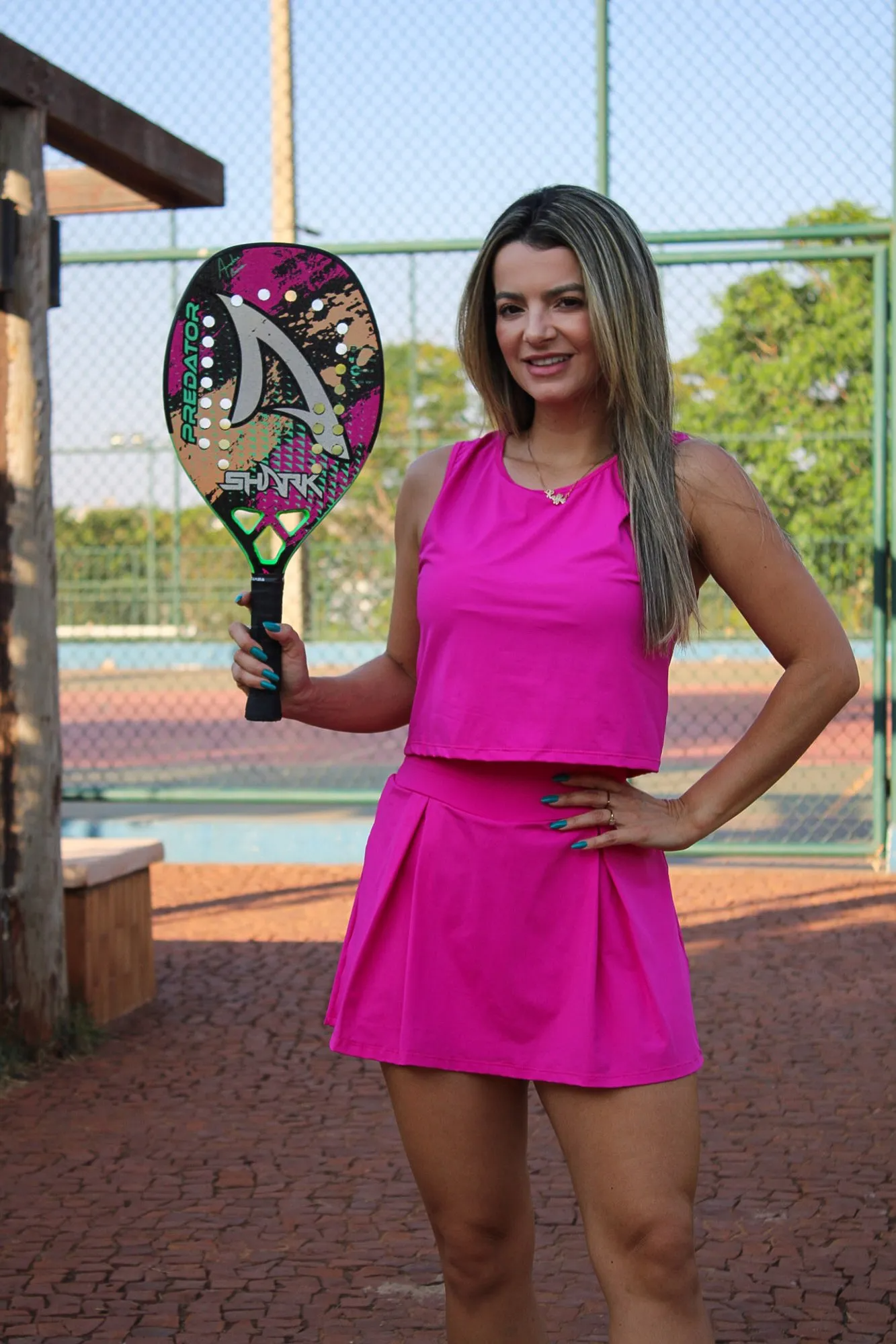 Conjunto Beach Tennis Regata Cropped + Short Saia de Pregas Pink