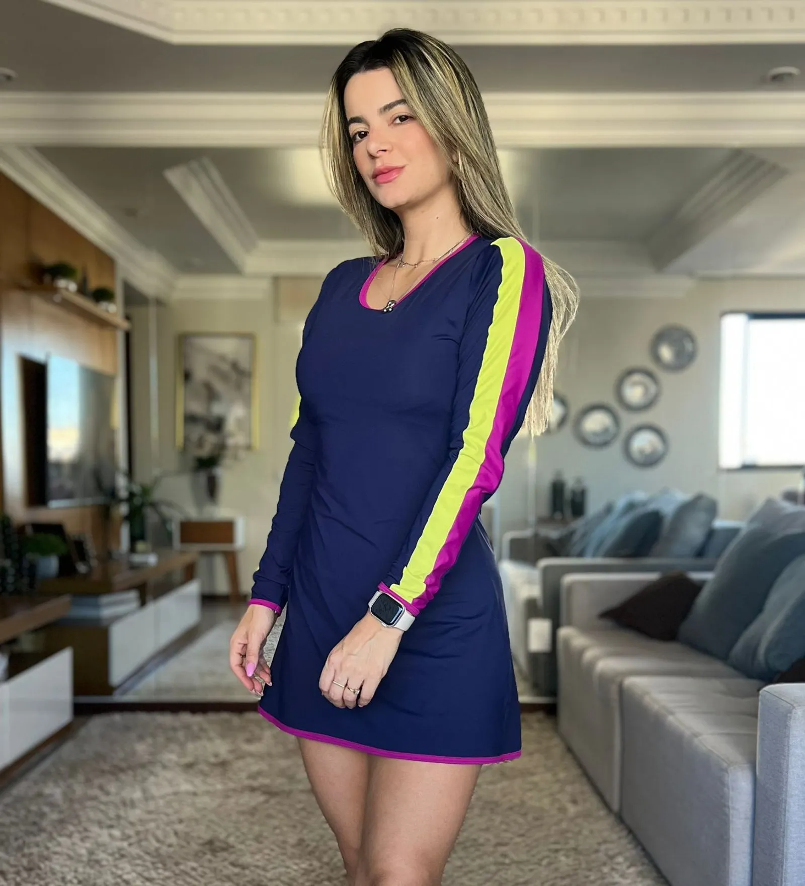 Vestido Beach Tennis Bicolor Manga Longa com Short Azul Marinho