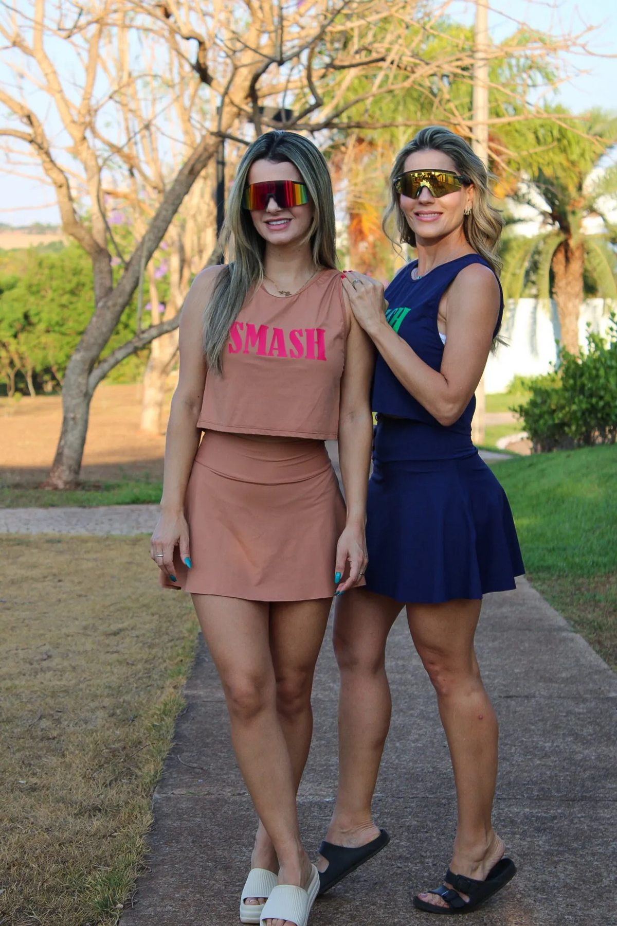 Conjunto Beach Tennis Short-Saia Godê + Cropped Regata Smash Caramelo