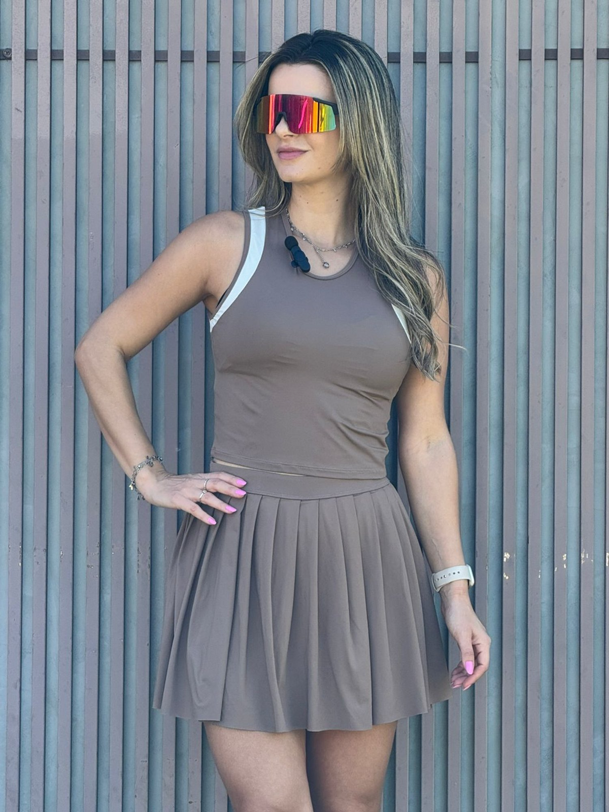 Conjunto Pregueado Maya Cáqui