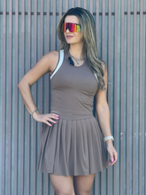 Conjunto Pregueado Maya Cáqui